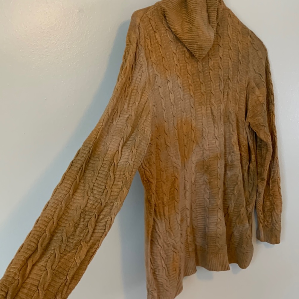 Tye dye thin sweater turtleneck